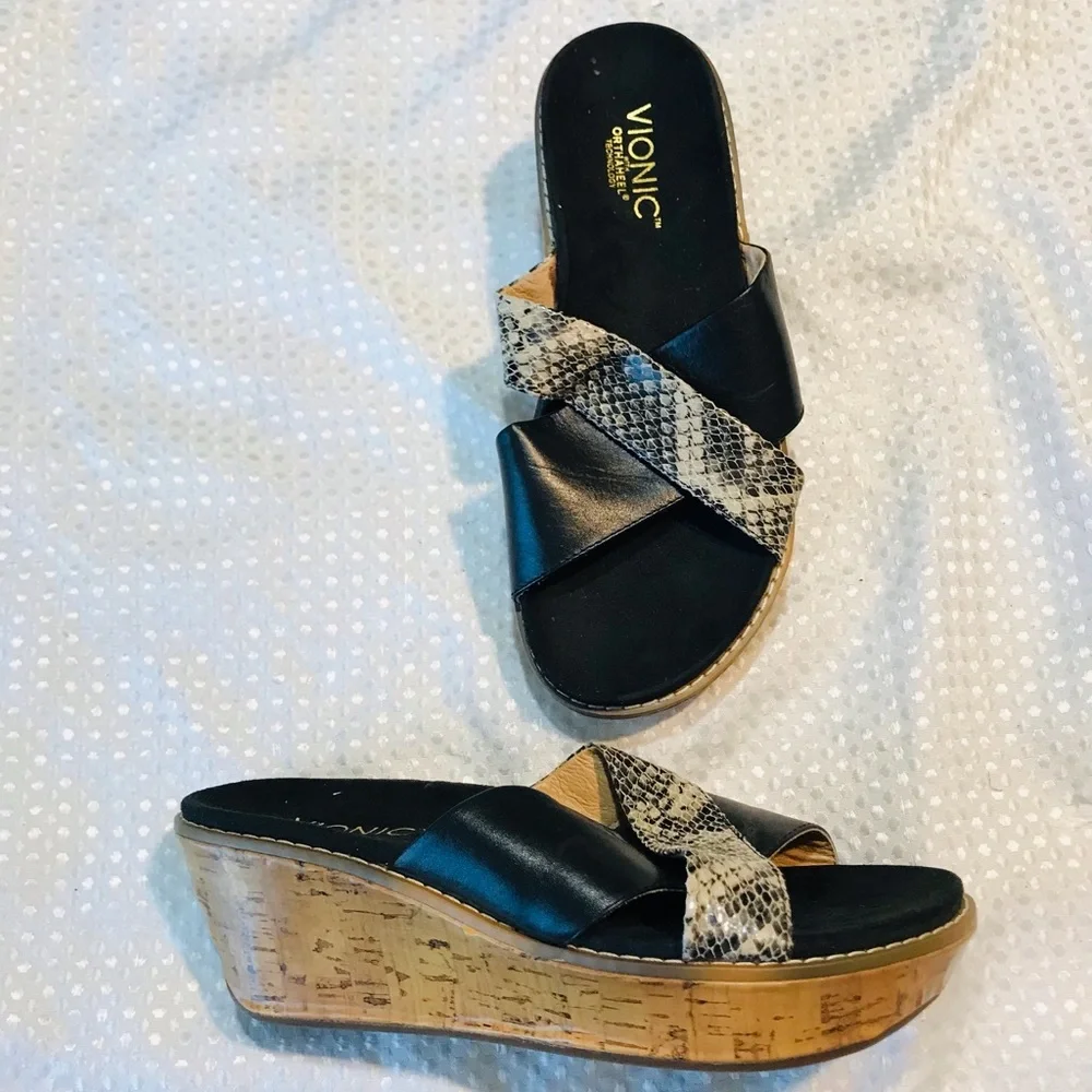 Vionic Montego Black Snake Print Comfort Wedge Orthoheel Slide Sandals‎ SZ: 7